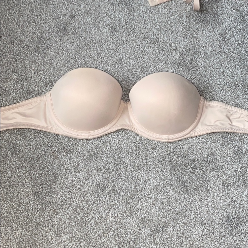 Victoria’s Secret Strapless Bra Size 32B